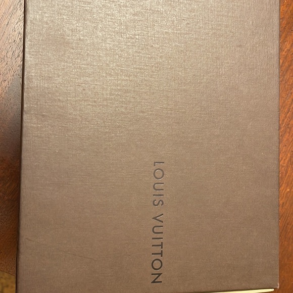 Louis Vuitton Black  Driver Loafers . - Picture 3 of 8